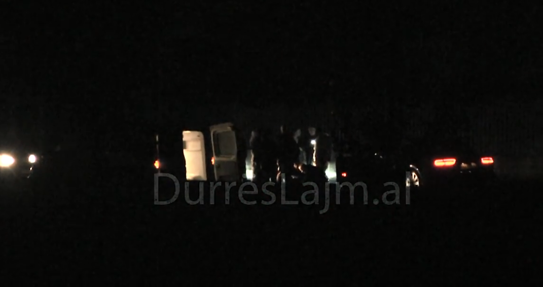 Atentati në Durrës, dëshmitarët: Fikëm dritën nga breshëria e plumbave (VIDEO)