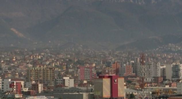 Raporti i OBSH-së: 93% e fëmijëve thithin ajër të ndotur