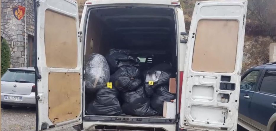 Furgoni me 578 kg drogë, policia jep informacion zyrtar