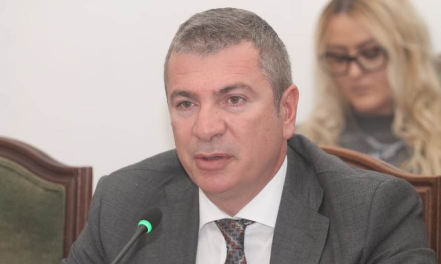 A mund të kemi një grua në krye të shtetit? Gjiknuri flet për Presidentin e ri: Mundësitë janë të mëdha