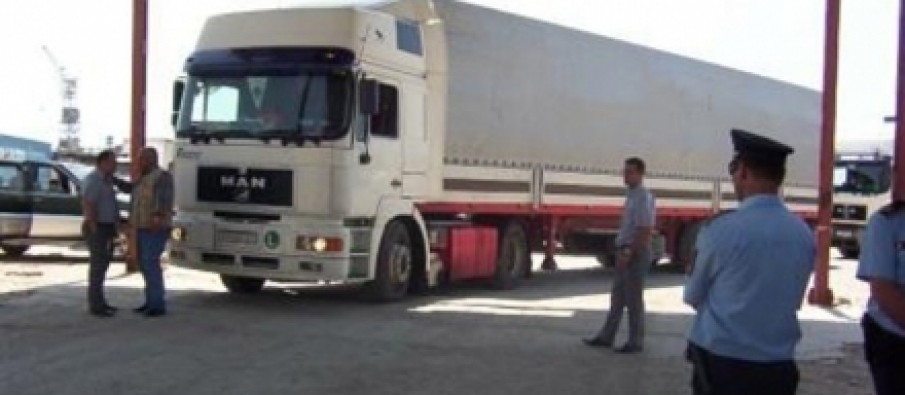 Trafikoi 18 shqiptarë, shoferi polak: S’e dija që ishin në kamion