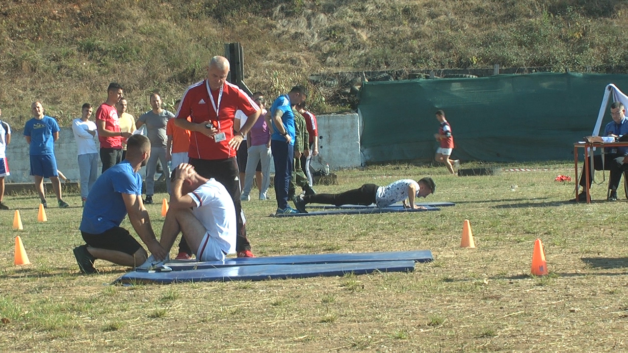 Vijon testimi fizik i 570 kandidatëve për “Patrullë të Përgjithshme” (FOTO+VIDEO)