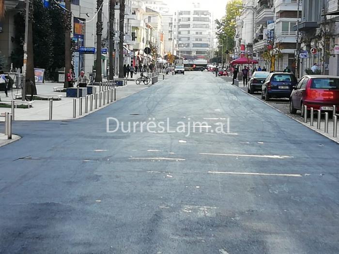 Modeli i rrugëve të Rilindjes në Durrës, modeli që durrsakët nuk duan! (VIDEO)