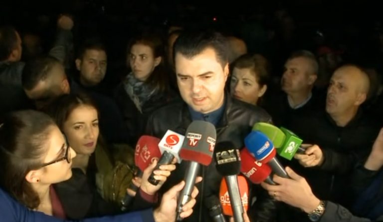 Rama foli për ‘vijë të kuqe’/ Basha: Njeh vetëm të bardhën