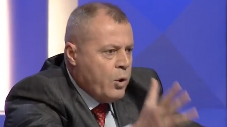 Nano jashtë kontrollit, i thotë gazetares: Kurba ime më e ulët, kur të kam përballë ty