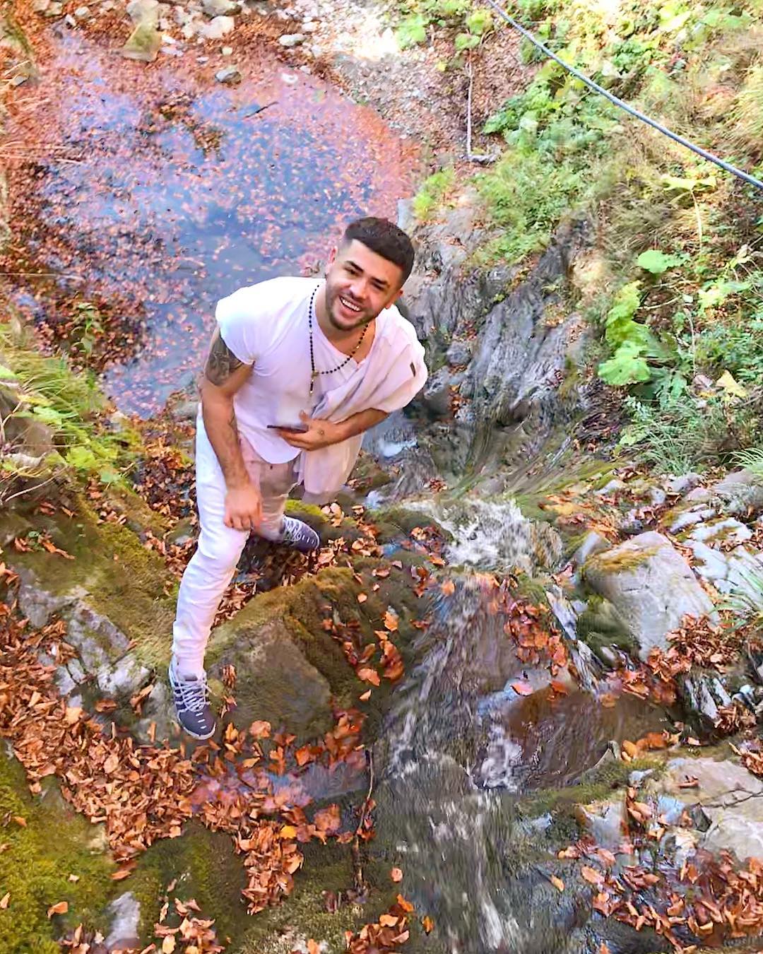 Me baluke dhe pa mjekër, si dukej Noizy 15 vite më parë (FOTO)