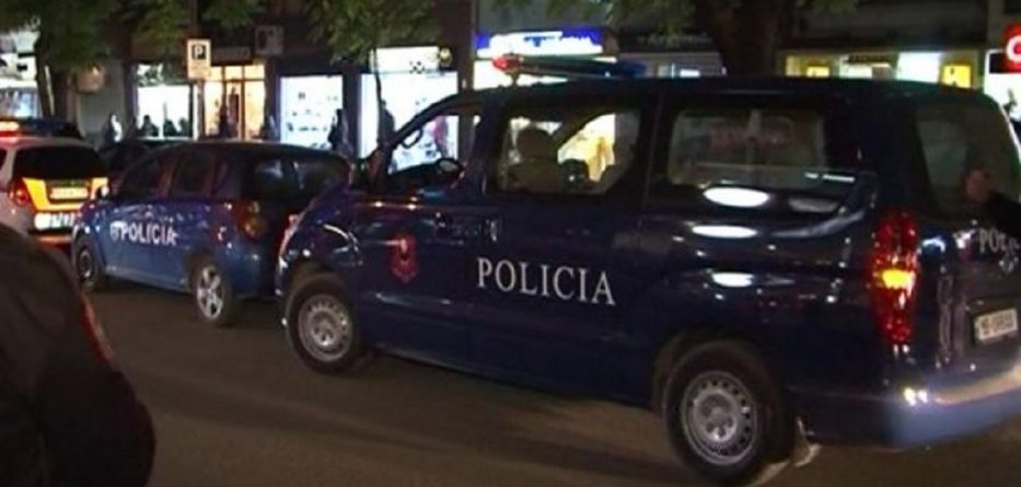 Qëllohet me armë një person, mbetet i plagosur