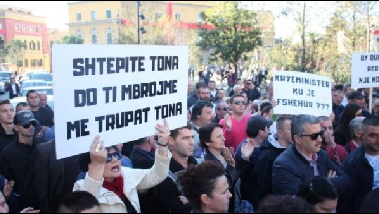 Protesta/ Policia padit në Prokurori disa banorë të “Astirit”