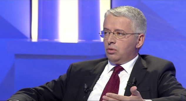 Zv/ministri Lleshi vizitë “blic” në Policinë e Tiranës