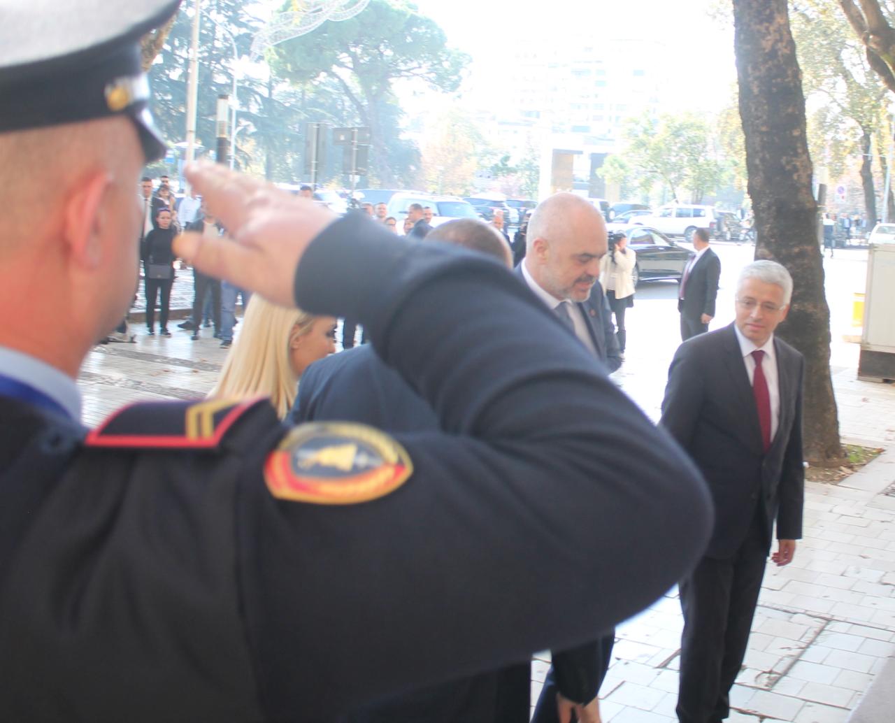 Sandër Lleshi sot betohet te Presidenti