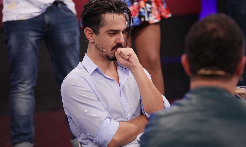 Amos flet për shtatzëninë e Elias. A do të vijë së shpejti një princ apo princeshë?