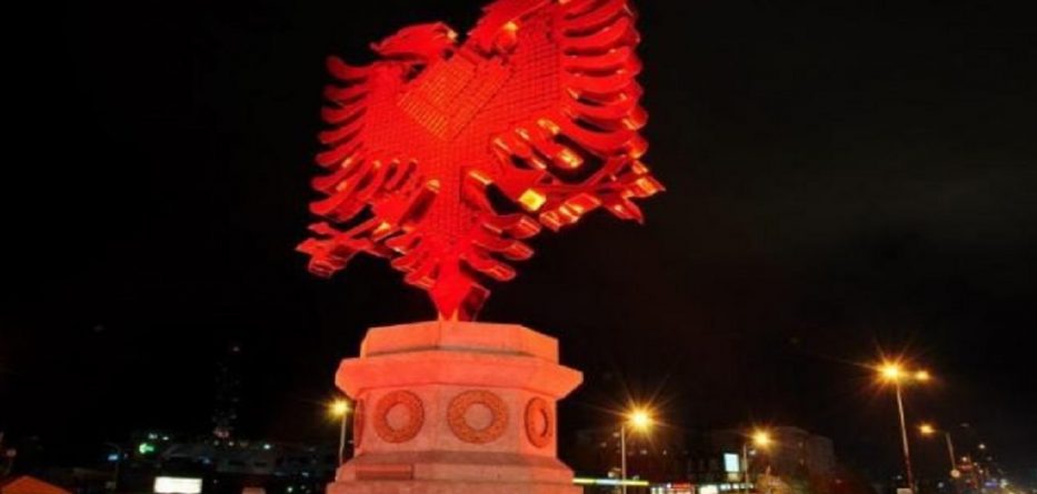 Basha kundër Ramës: Kur zgjedh simbol hashashin, “Shqiponja” të duket vulgaritet