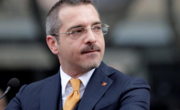 Vasili shpërthen ndaj Tahirit: Sorra u përpoq të zbardhej