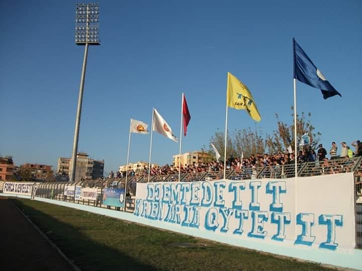 Teuta mesazh për tifozët