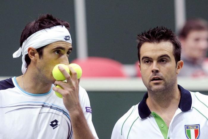 Trukoi ndeshjet e tenisit, pezullohet përjetë italiani