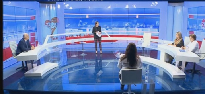 Divorc pas 14 vitesh, gruaja: S’flinte me mua, i gjeta foto e letrën e tjetrës. Burri: Donte të më fuste në burg