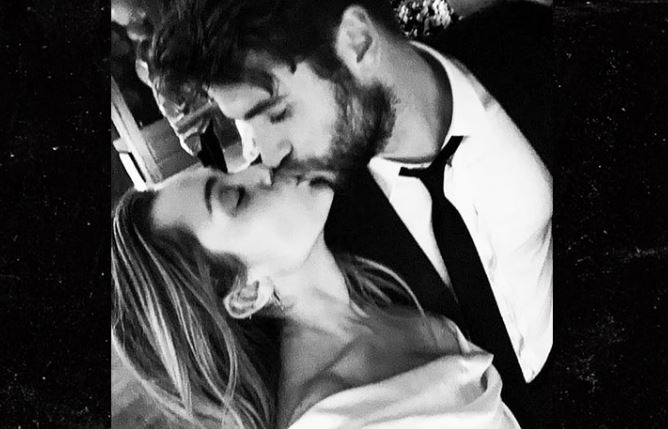 Miley Cyrus publikon fotografitë e para nga martesa sekrete