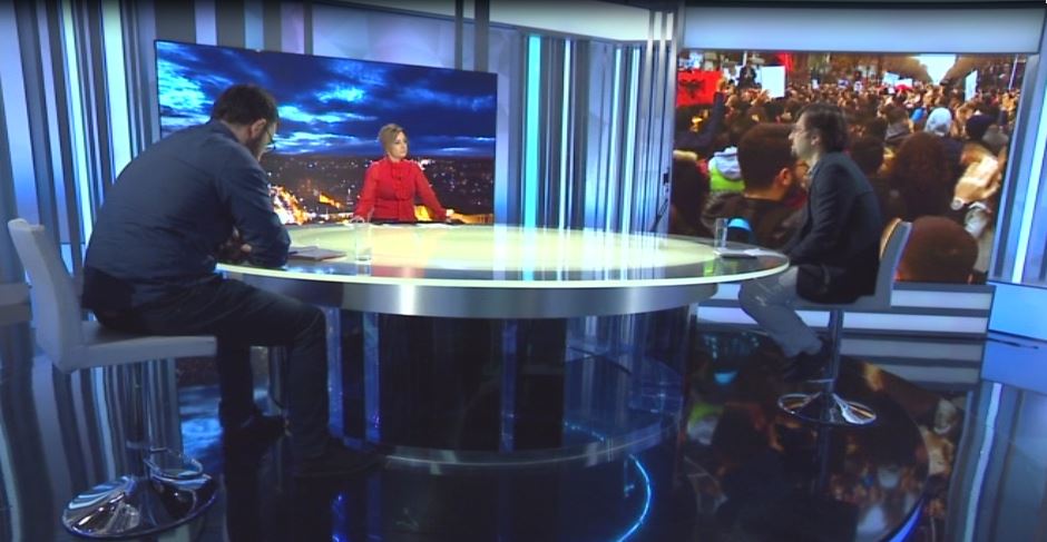 Jani Marka dhe Arlind Qori akuza PD-LSI për incidentin: Duan të ndyjnë në protestë