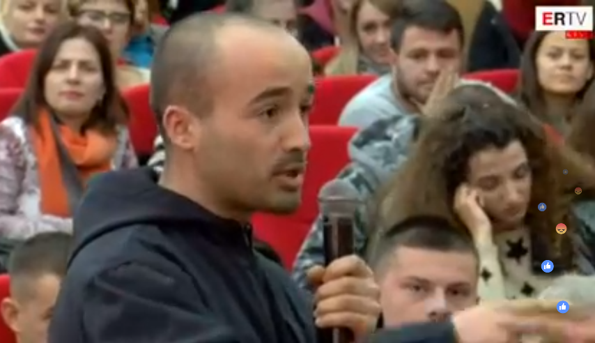 Studenti ia thotë në sy Ramës: Ai tjetri të vriste në Bulevard, ju po na vrisni shpresën!