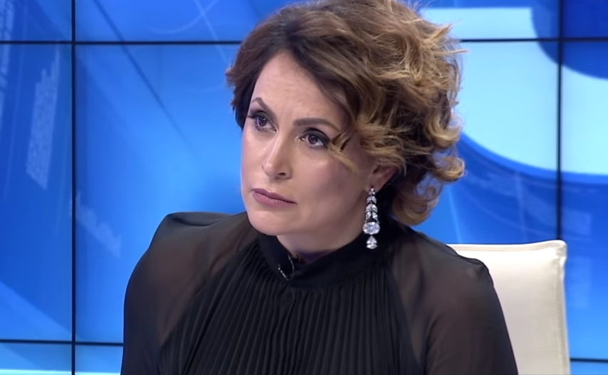 U fejua me konsullin rumun? Eni Vasili zbulon të vërtetën