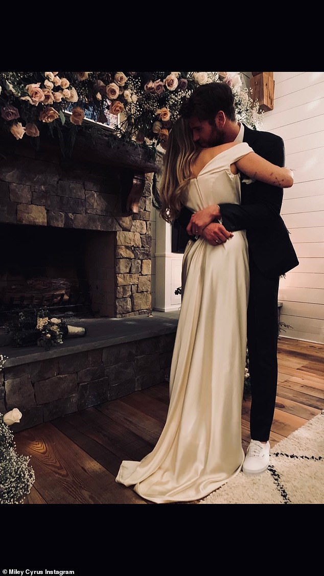 Dasma modeste e çiftit të famshëm, nuk do ta besoni sa pak ka kushtuar!