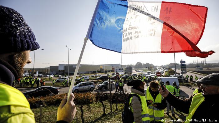 Pushim i shkurtër për Macronin