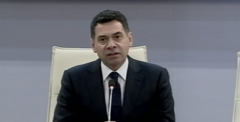 Protesta e studentëve/ Ahmetaj gjen zgjidhjen: Meta të ndërhyjë për dialog!