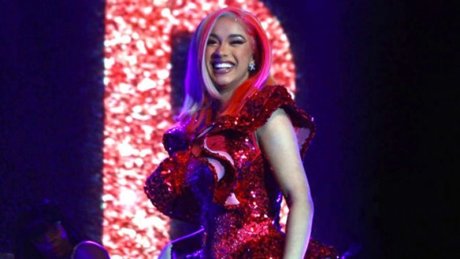 Këngëtarja e njohur thotë: U takova me ish-burrin vetëm për seks