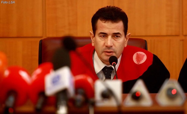 Çështje komplekse, KPA shtyn vendimin për kreun e Gjykatës Kushtetuese