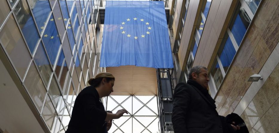 Franca dhe Gjermania zbusin kërkesat për pranimin e refugjatëve në BE