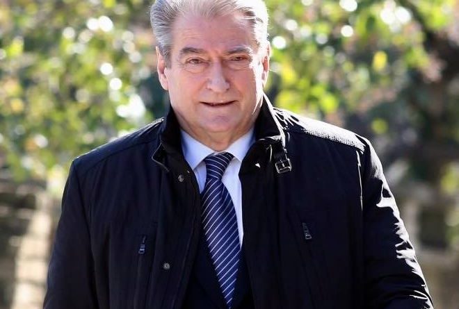 Gjendet i vdekur nudo në hotel kryetari socialist, kishte prenotuar dhomën për 2 orë