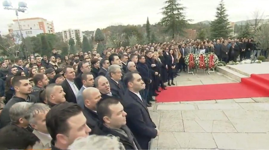 LIVE/ ‘8 Dhjetori’, demokratët takim në Qytetin Studenti (VIDEO)