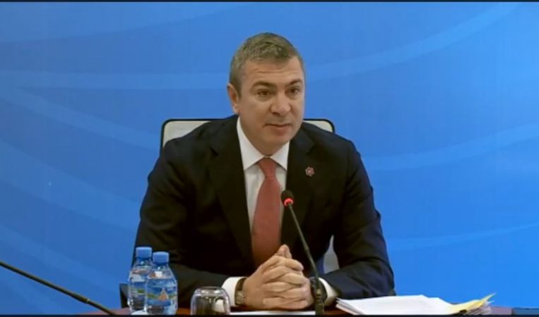 Skandali me Unazën, Gjiknuri konfirmon falsifikimin e “DH Albania”: Zgjidhëm kontratën