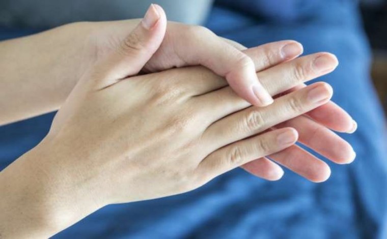 Disa këshilla si të kujdeseni për duart tuaja gjatë dimrit