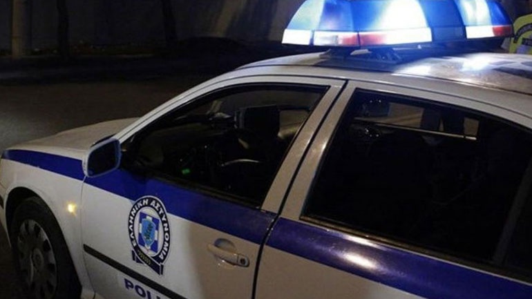 Kapet shqiptari me 105 kg drogë dhe armë në Igumenicë