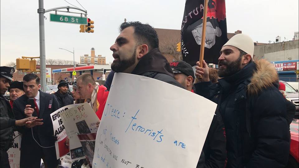 “Kacifas hero”, përplasje mes shqiptarëve dhe grekëve në New York
