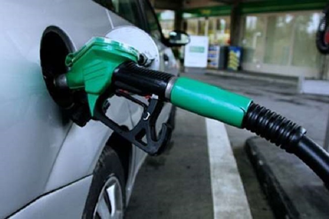 Kapet durrsaku, mashtruesi i karburanteve