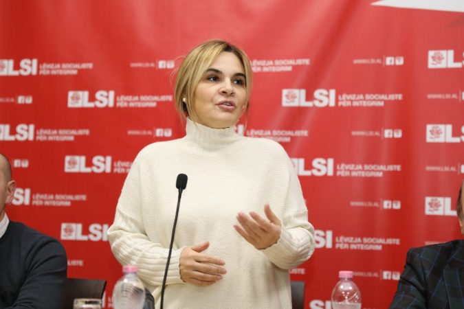 Kryemadhi:  Po vritet e ardhmja e të rinjve. Sot, koha për ndryshim