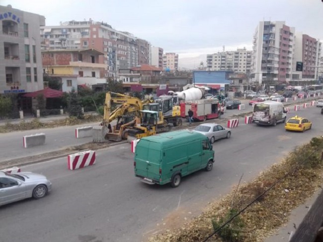 Mjetet e tonazhit të rëndë drejt Astirit