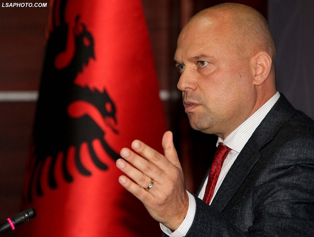 Manjani: Rama i thërret studentët që të zbatojnë idetë e tij