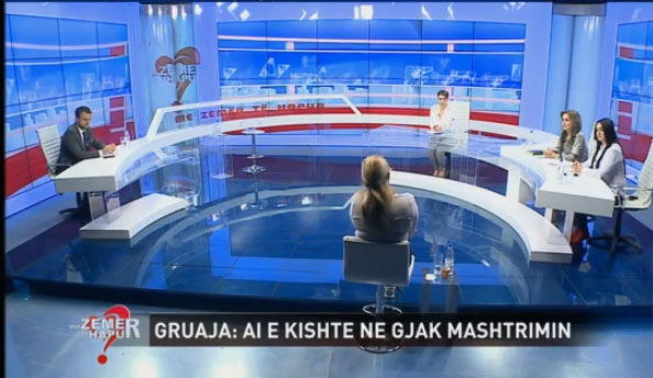 “Do vras fëmijët”, ish-bashkëshortët përplasen live për pensionin