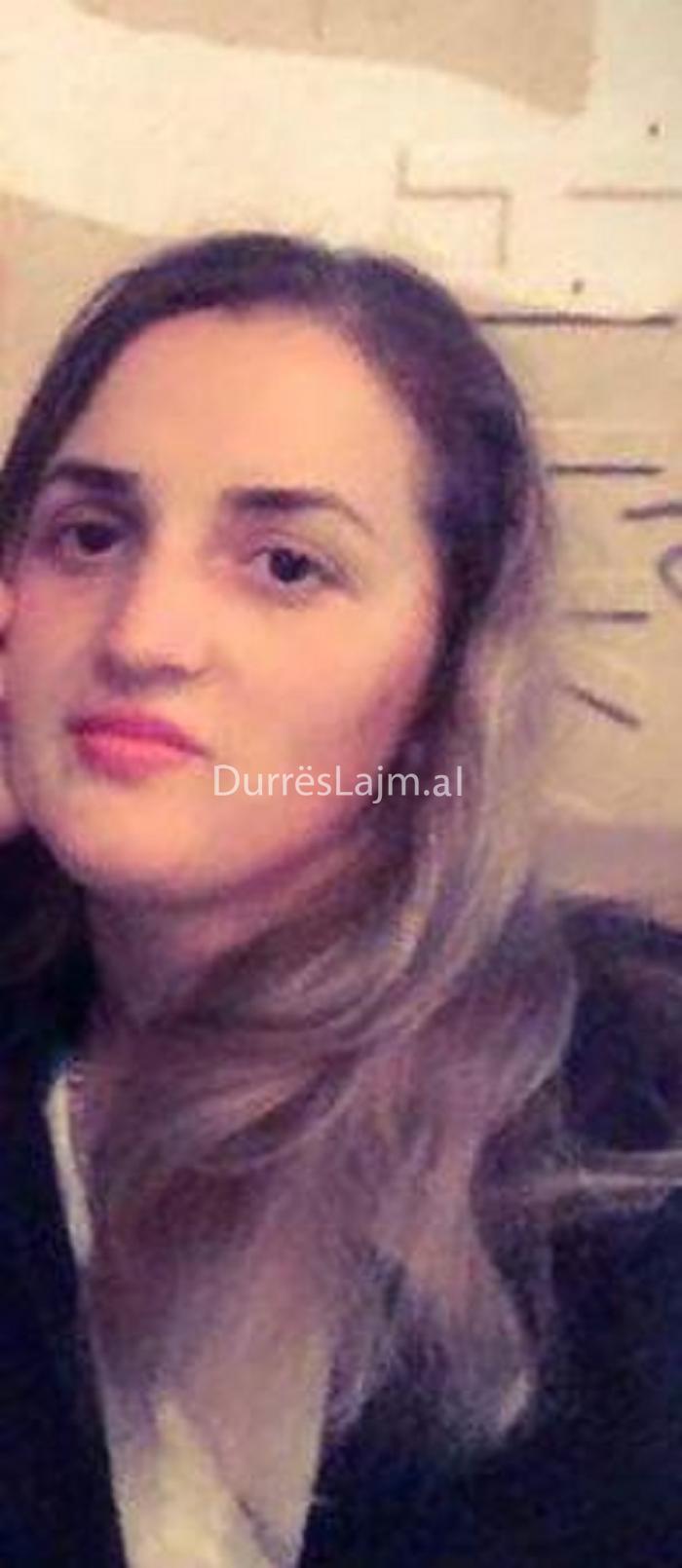 Familjarët të alarmuar, zhduket 23-vjeçarja në Durrës, nënë e një fëmije 6 muajsh