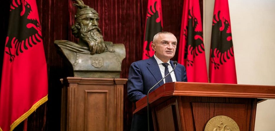 Protestat e studentëve, Presidenti Meta kthen ligjin për buxhetin 2019