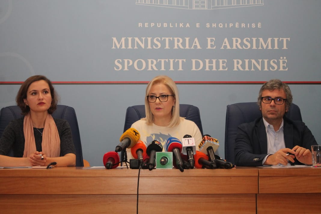 Nikolla iu përgjigjet studentëve që protestojnë: Nuk ka rritje tarifash