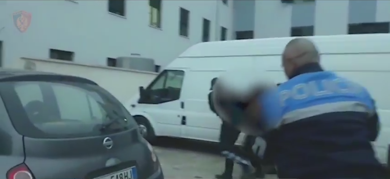 Vjedhja e zyrës së gjobave, reagon Policia e Durrësit