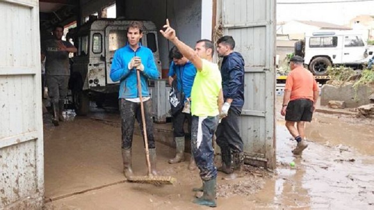 Rafael Nadal bamirës, dhuron 1 milion euro për të përmbyturit