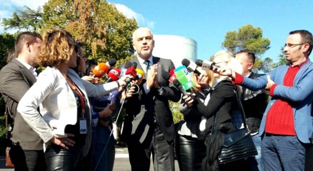 Katër organizata ndërkombëtare i kërkojnë Ramës të tërheqë ligjet për median online