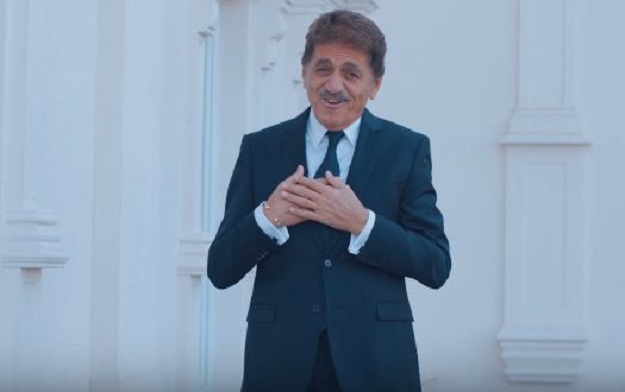 Sabri Fejzullahu surprizon publikun, duet me “Miss Kosovën”