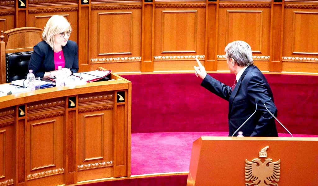 Berisha, Nikollës: Me çfarë parash e ndërtove vilën luksoze brenda dy vitesh