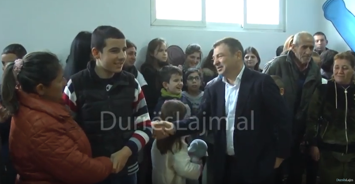 Durrës, përurohen ambientet e reja të shkollës për fëmijët me aftësi të kufizuar (FOTO+VIDEO)